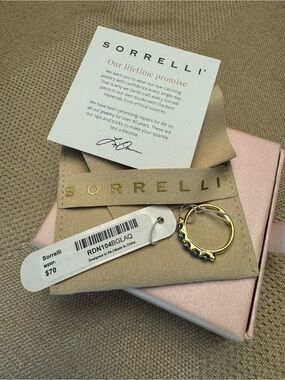 Sorrelli Gold Ring with Blue Stones